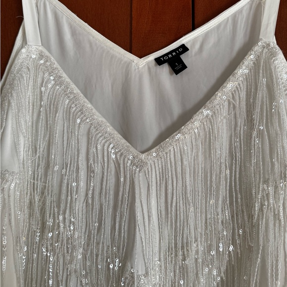 Torrid White Sequin Fringe Cami - Size 1 - Picture 5 of 6